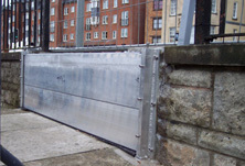 Waterwall flood barrier